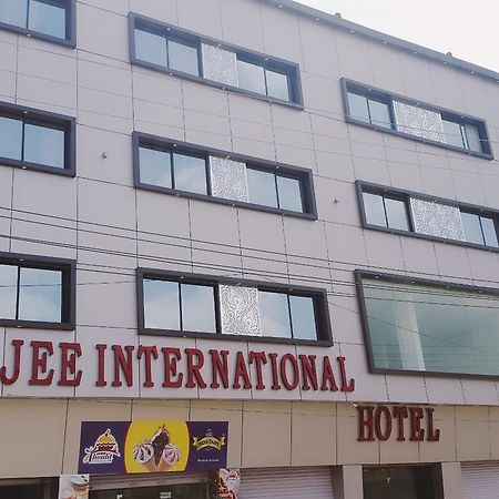 Shree Jee Intenational Hotel นาถดวารา ภายนอก รูปภาพ