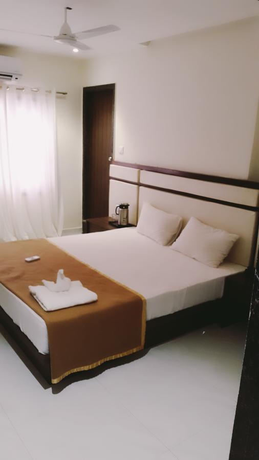 Shree Jee Intenational Hotel นาถดวารา ภายนอก รูปภาพ