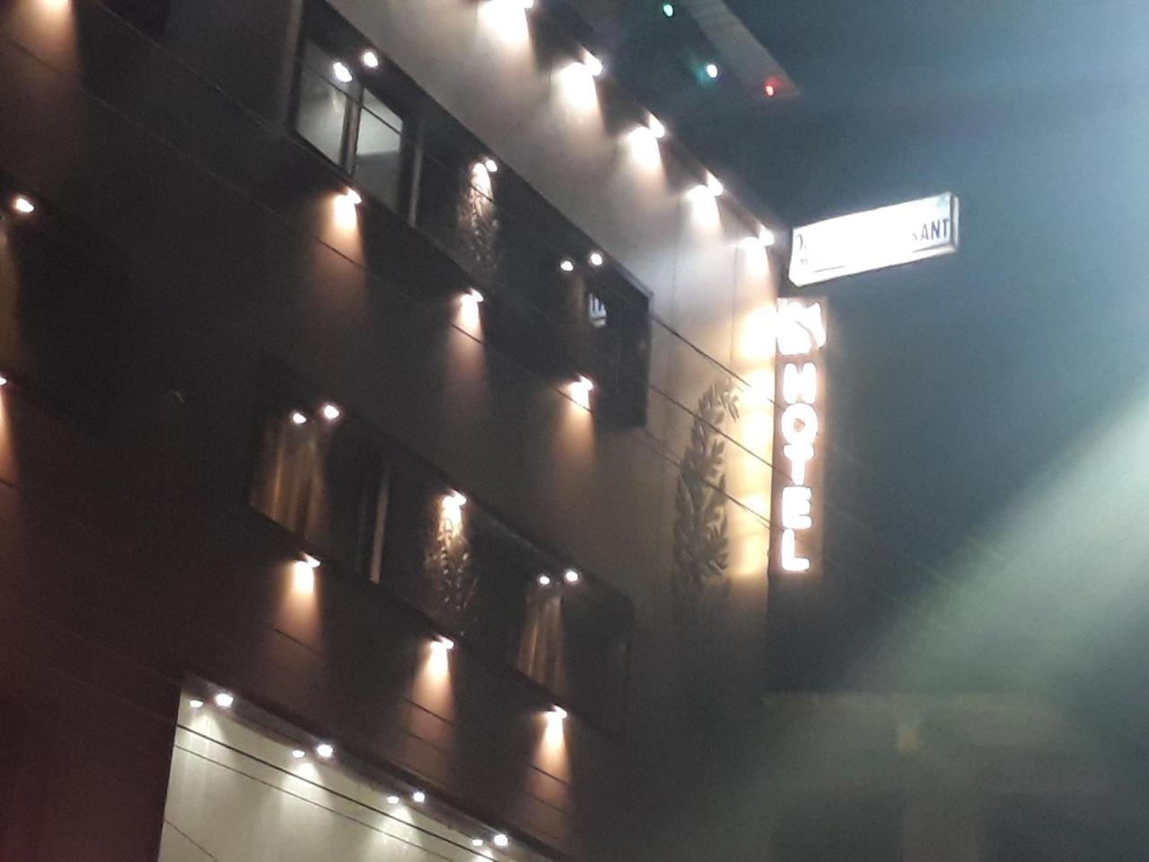 Shree Jee Intenational Hotel นาถดวารา ภายนอก รูปภาพ